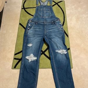 American Eagle Distressed Tomgirl Overalls